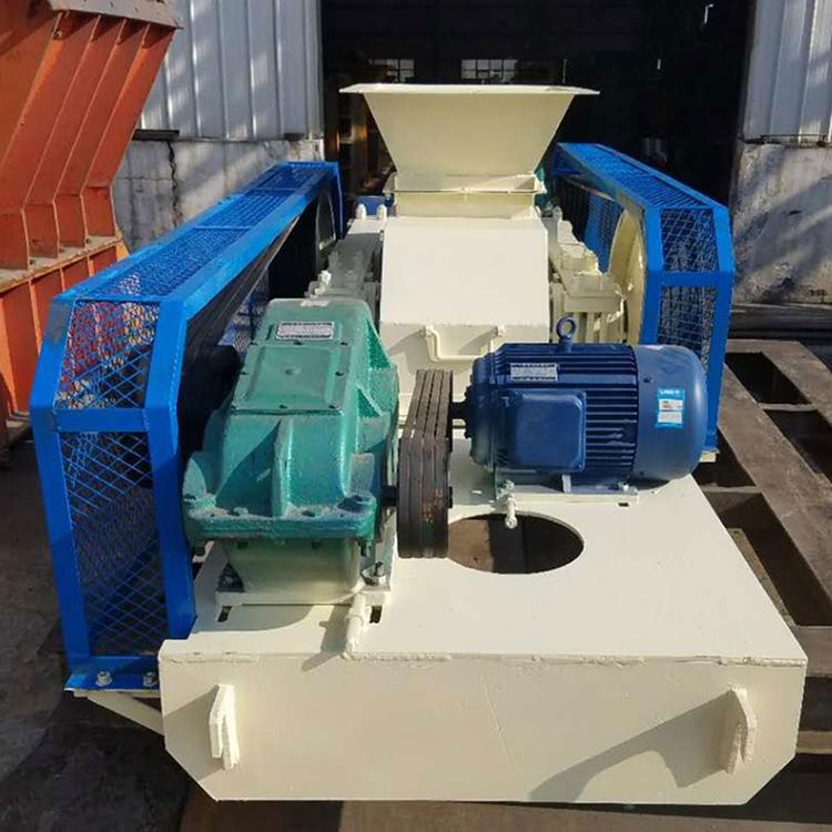 热销小型对辊式破碎机 大型对辊式破碎机价格 节能环保