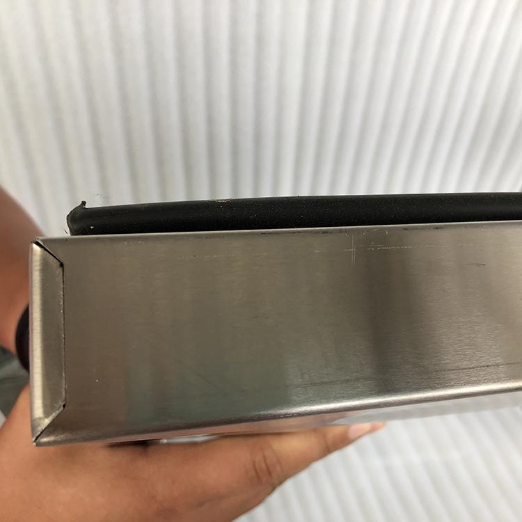 大量供应不锈钢玻璃门 烤鸭炉玻璃门 有框玻璃门加工定制