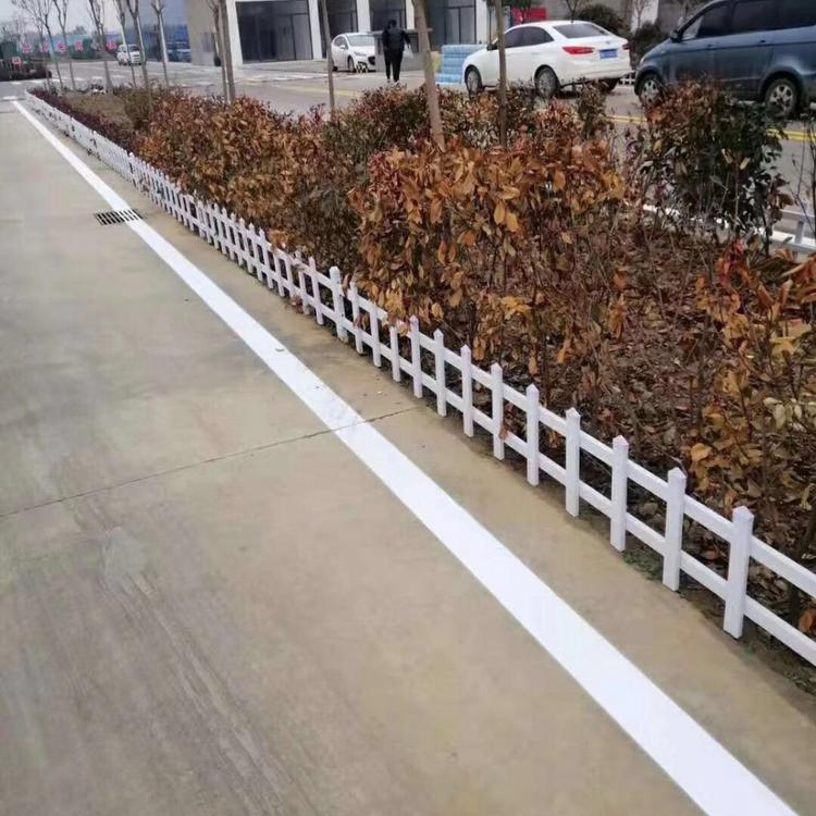 草坪护栏 花坛园林防护塑钢护栏 PVC草坪护栏护栏