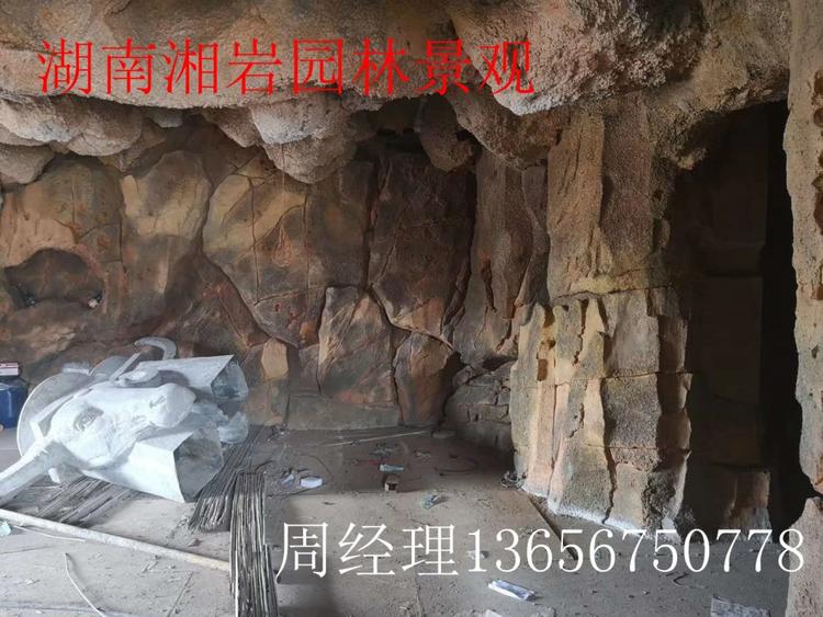成都园林绿化价格 湘岩塑石假山巧妙施工焕然一新
