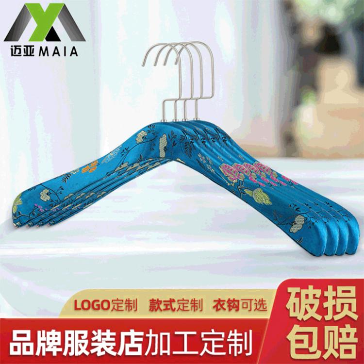 加工定做衣架手工绣花包布衣架成人衣架服装店家用布衣架供应直销