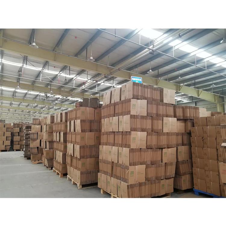 邮政纸箱的货源哪里有 郑州纸箱包装厂家万和纸箱厂专注电商纸箱11年 快递纸箱电商纸箱现货供应