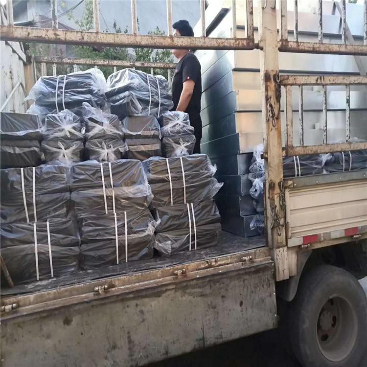 批发养殖通风窗 猪舍吸顶窗 白色通风窗 ABS材质通风窗 厂家直销 山东厂家