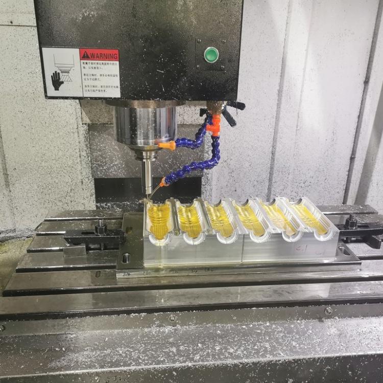 缙东PET模具自动吹瓶模佛山吹瓶模具塑料模具饮料模具洗手液瓶模具