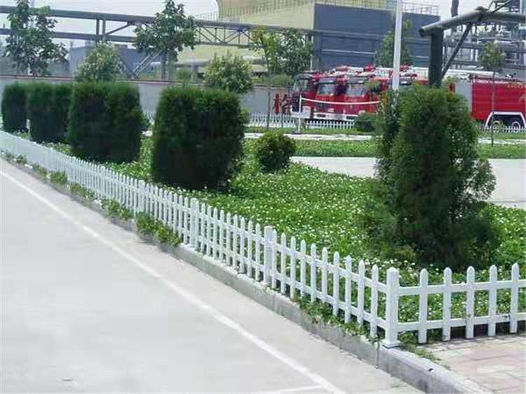 江苏小区围栏护栏厂家 城市道路钢制绿化带草坪隔离护栏 下单即安排发货