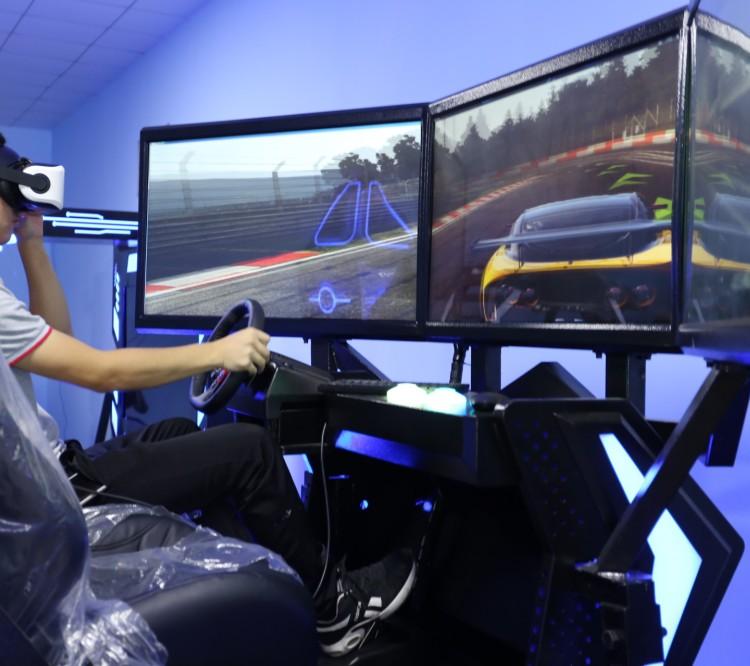 三屏赛车 乐阳 VR厂家VR动感影院 VR赛车动感体验VR禁毒VR酒驾VR体验馆设备