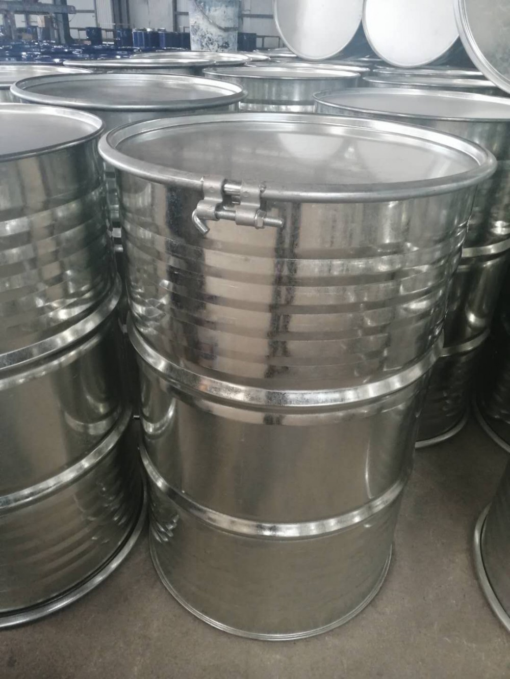 定做各种规格镀锌钢桶_ 闭口钢桶厂家
