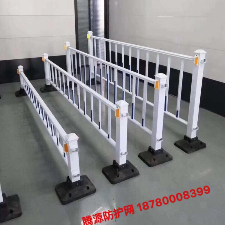 市政防护栅栏 道路市政护栏网 铁路围栏隔离栅