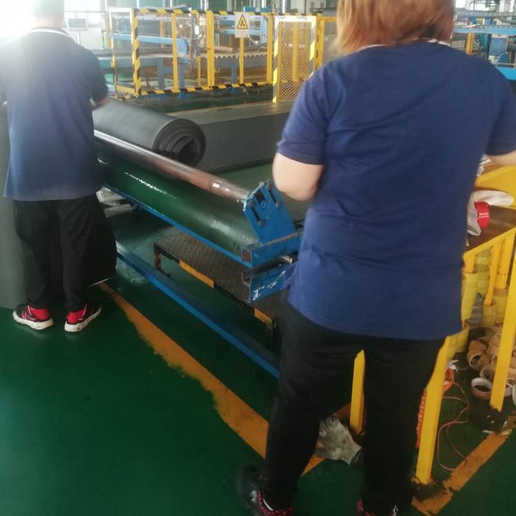 B1级铝箔复合保温隔热空调管道加厚阻燃橡塑管