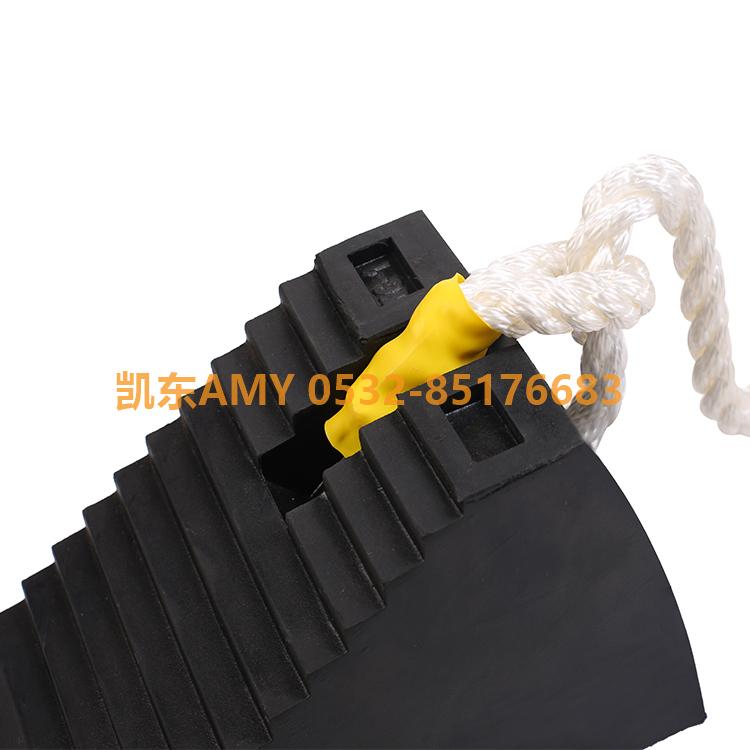 橡胶止轮块 橡胶停车楔 防溜车垫块 车用定位挡车器KW102