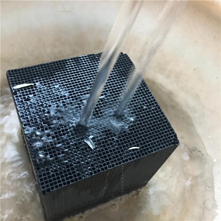 蜂窝活性炭价格 方孔蜂窝活性炭亿洋厂家 活性炭吸附能力