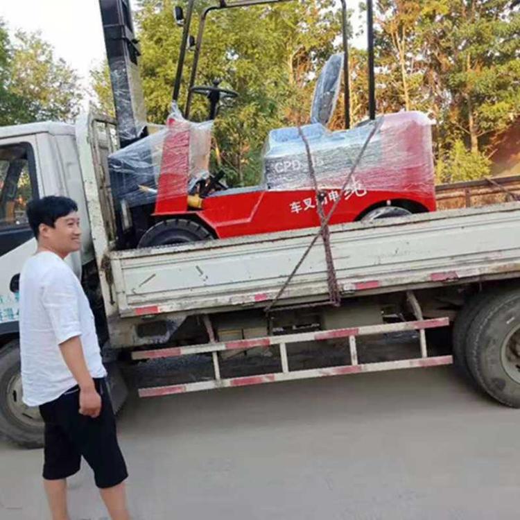 升高3米电动叉车 方向盘式纯电动叉车 多功能电力驱动叉车