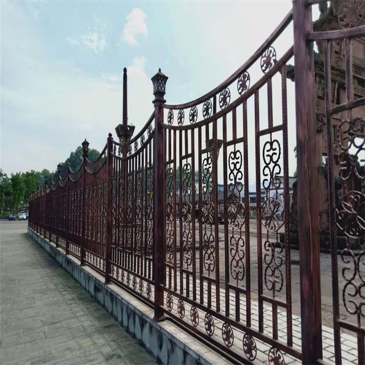 鑫博宏润铁艺围栏 成都铁艺围栏 销售 成都铁艺围栏价格 欢迎咨询