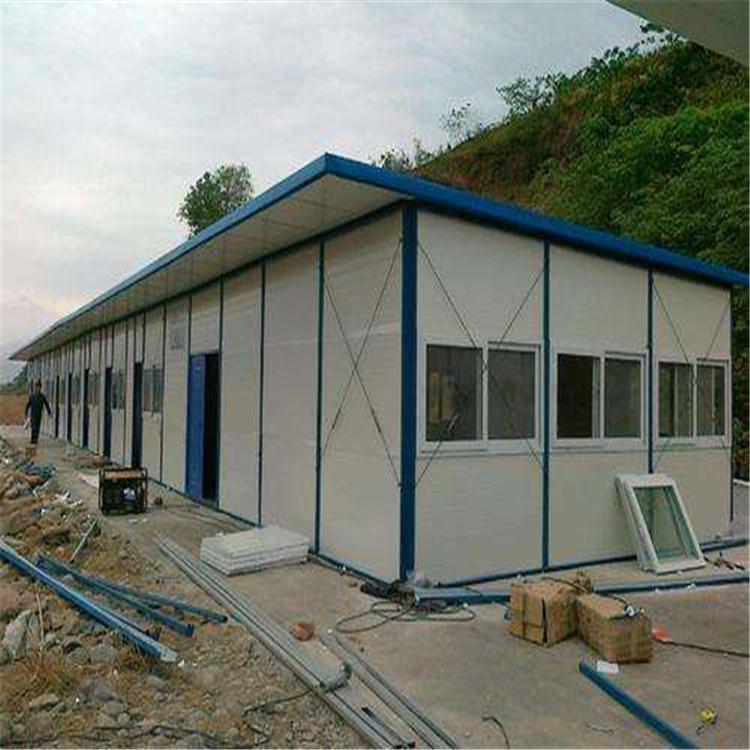 厂家供应 工地活动板房组装 简易办公室K式彩钢房 临建板房材料批发