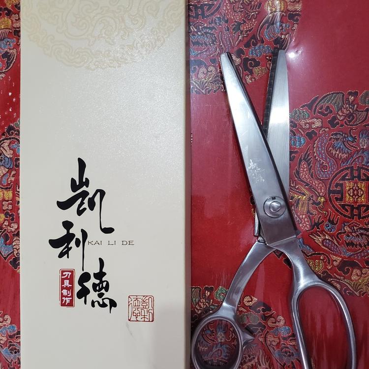 凯利德布样花边剪刀狗牙三角剪剪纸布皮革塑料家用5mm剪刀