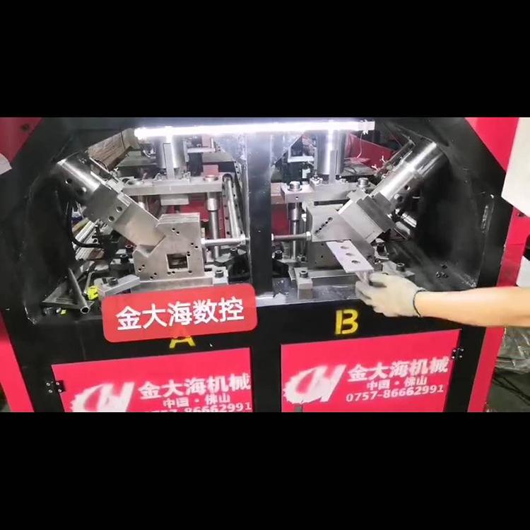 角钢数控冲孔机  角钢数控冲孔机厂家  槽钢角钢数控冲孔机