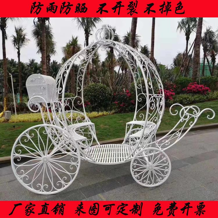 铁艺花车雕塑  不锈钢花车雕塑  公园广场景观摆件