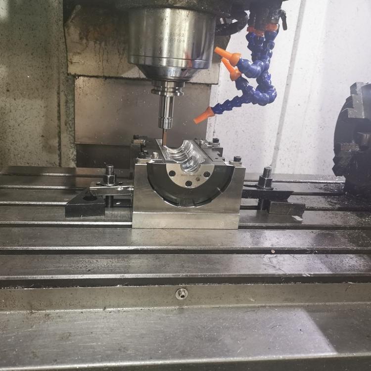 缙东高端吹瓶模具模具定制全自动旋转式吹瓶模具广州吹瓶模具