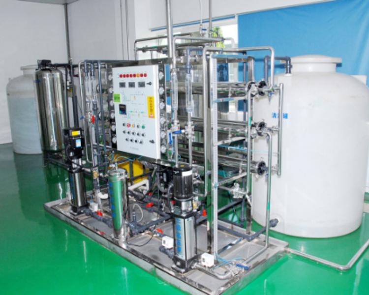 泉润品牌 纯净水设备供应商   纯净水设备制造厂家  泉润纯净水设备