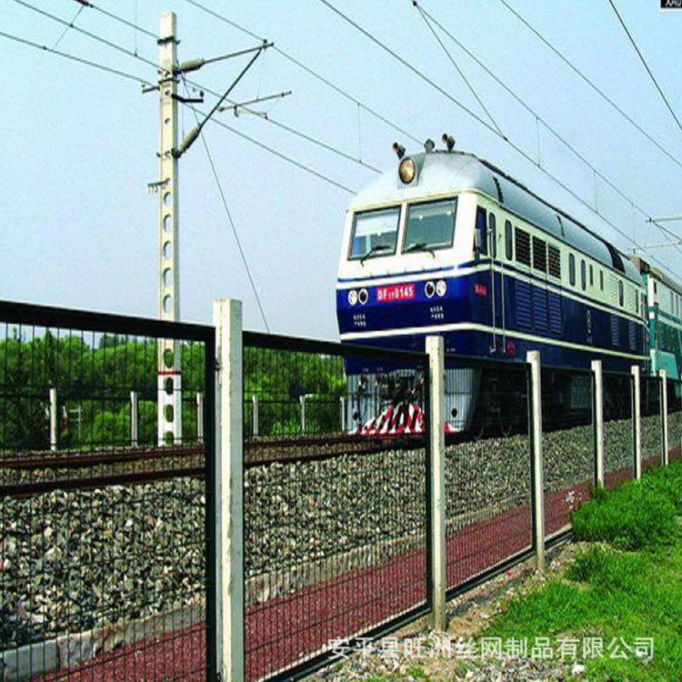铁路护栏网厂家直销铁路防护栅栏 铁路专用绿色铁丝浸塑围挡网栏