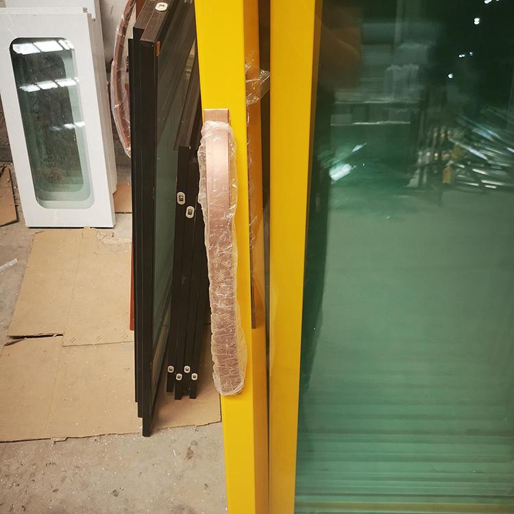 厂家销售啤酒展示柜玻璃门展示柜玻璃门质量可靠