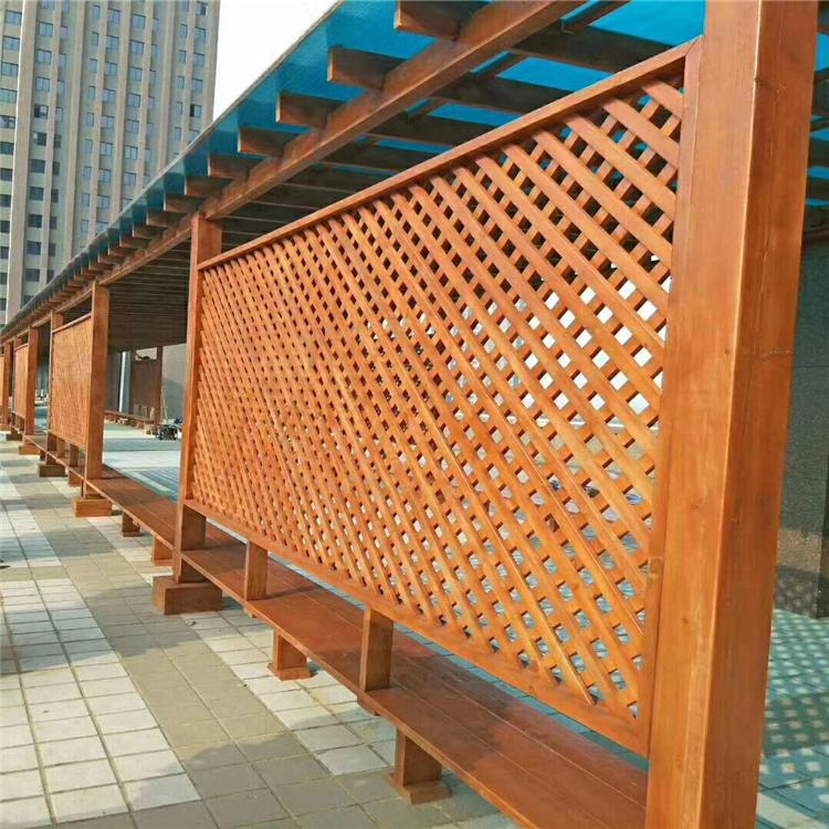 防腐木护栏厂家 防腐木护栏批发 公园防腐木栏杆 定制厂家