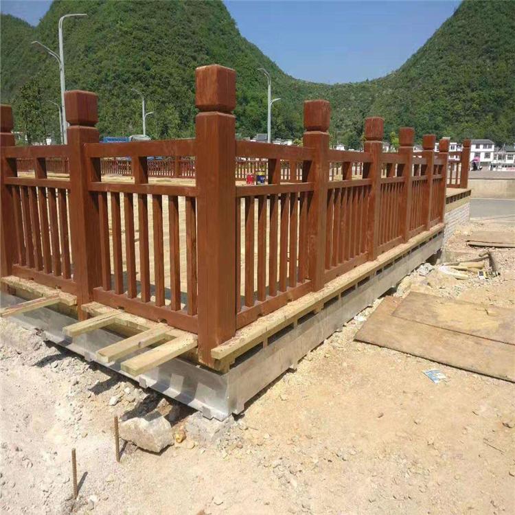 防腐木护栏 濮阳防腐木护栏 公园防腐木护栏定制