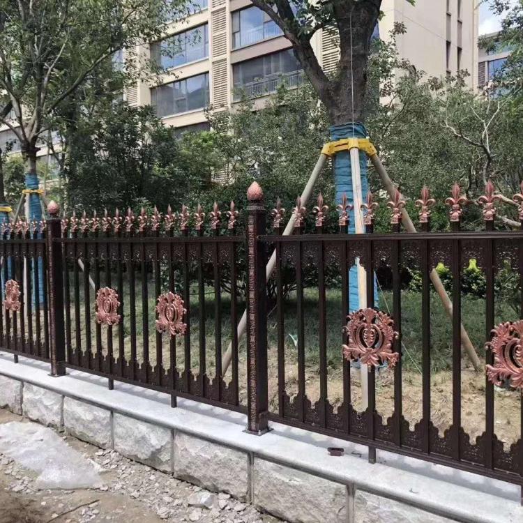 定制铝艺护栏围栏_高档别墅围栏小区庭院铝合金栏杆_铸铝围栏_护栏厂家