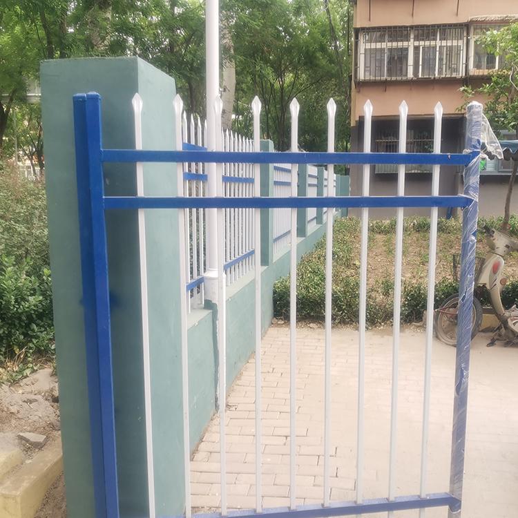 云南省 锌钢铁艺围墙栏杆防护栏 小区工厂安全防护围栏 别墅庭院锌钢护栏
