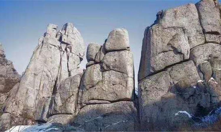 休闲山庄假山 湘岩园林 挡土墙假山施工