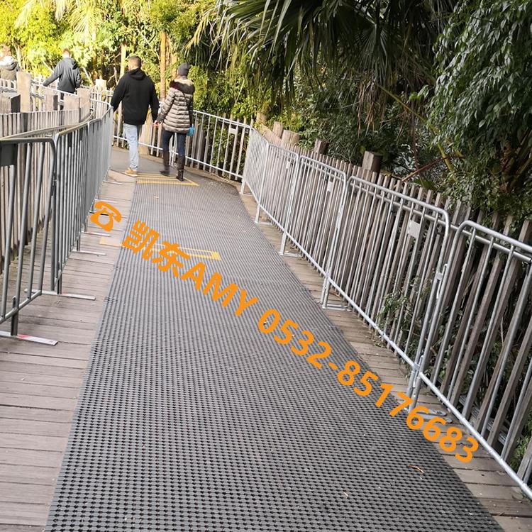 UTE卷材卡车垫 青岛厂家供货凯东现货 UTE后斗垫 工业车斗防滑橡胶板1.83m*10m*10mm