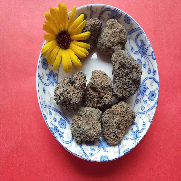 火山岩滤料供货商 黑色多孔轻质生物膜火山岩滤料的选购