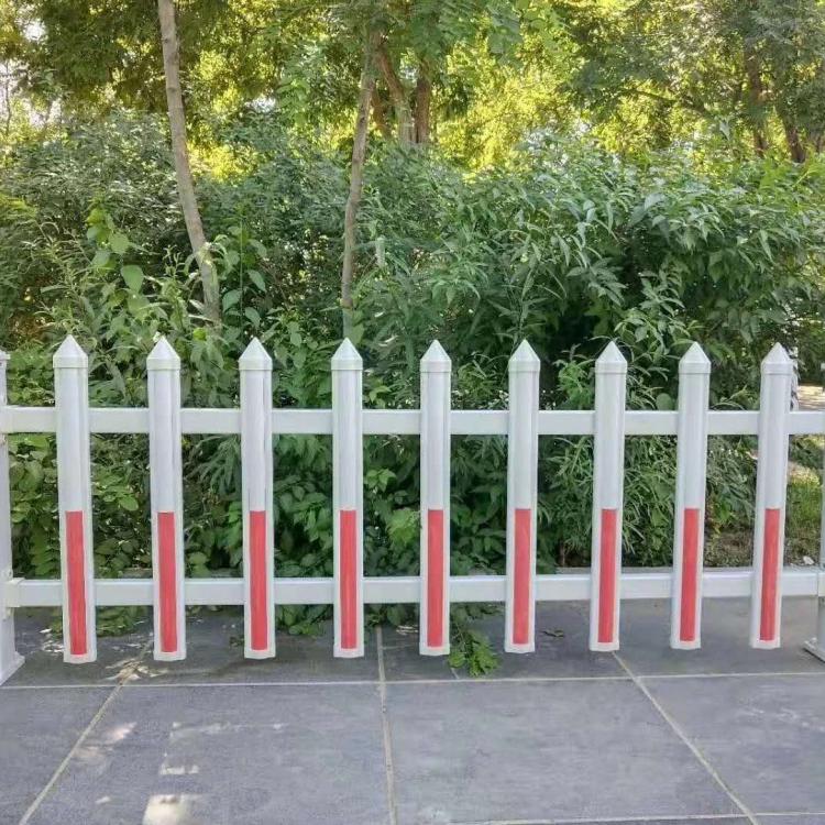 厂家定做  pvc草坪护栏  PVC塑钢绿化园林栅栏  别墅花园围栏