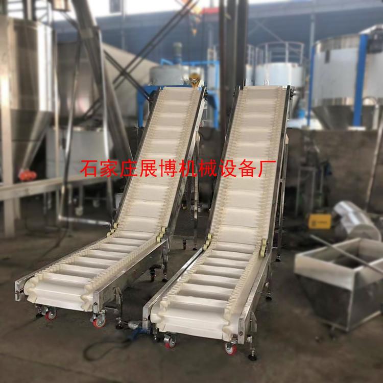 爬坡输送机传送带爬坡机上料提升机升降式小型移动防滑皮带输送机