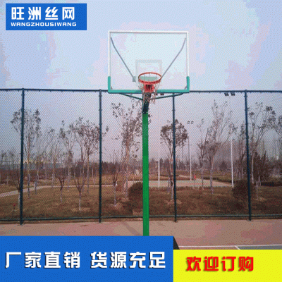安装批发体育场绿色铁丝护栏网厂家 学校操场铁丝防护网价格