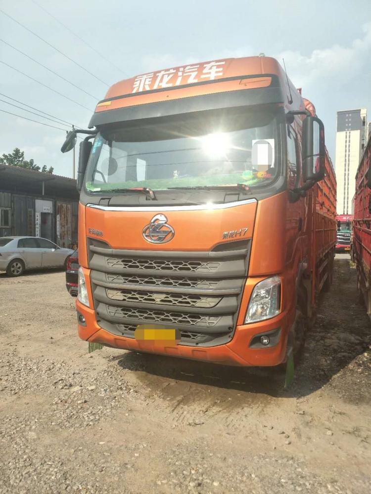 东风柳汽 乘龙H7 载货车 前四后八 9米6高栏 17年6月上户 首付八万 可提档