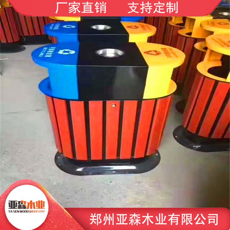 防腐木垃圾箱生产厂家 防腐木垃圾桶 款式多样 外形美观