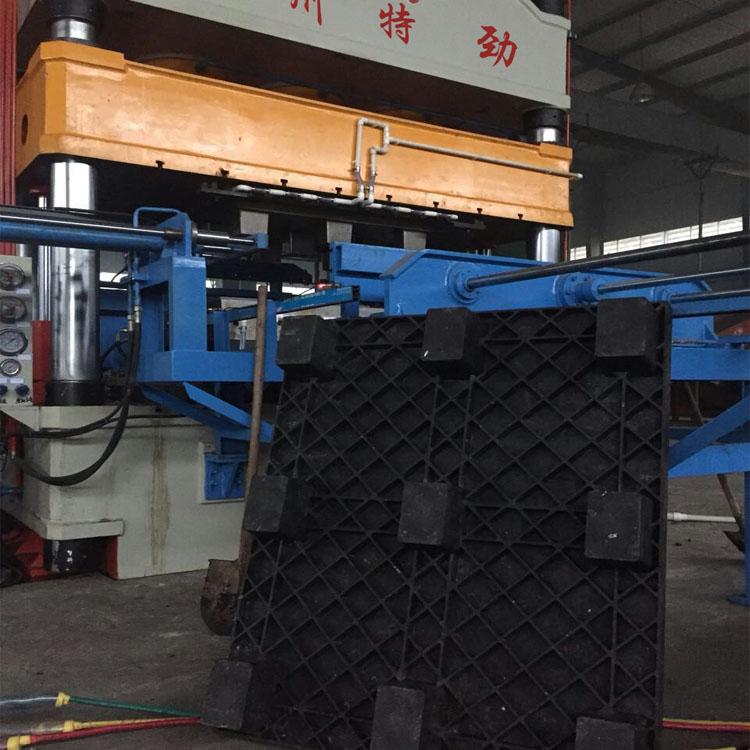 630吨液压机-塑料行李托盘成型液压机-伺服数控液压机-630吨油压机