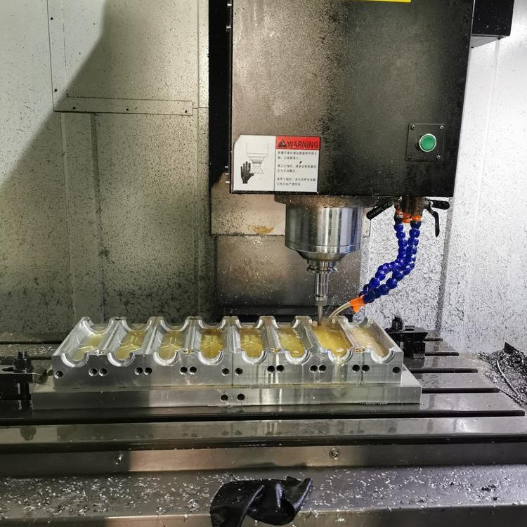 缙东2腔吹瓶模具4腔吹瓶模具6腔吹瓶 模具8腔吹瓶模具