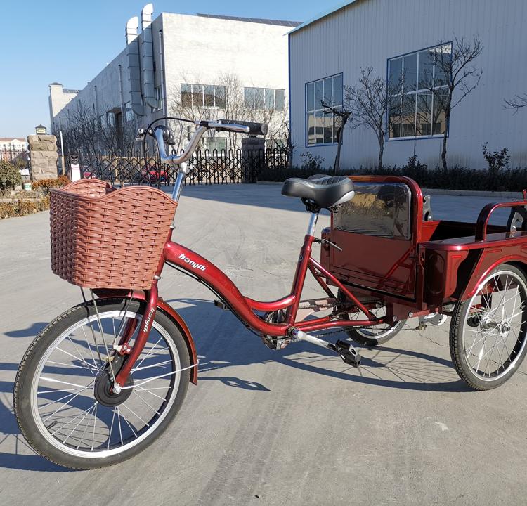 宏迪休闲三轮车 新款老年代步车 常年生产出售