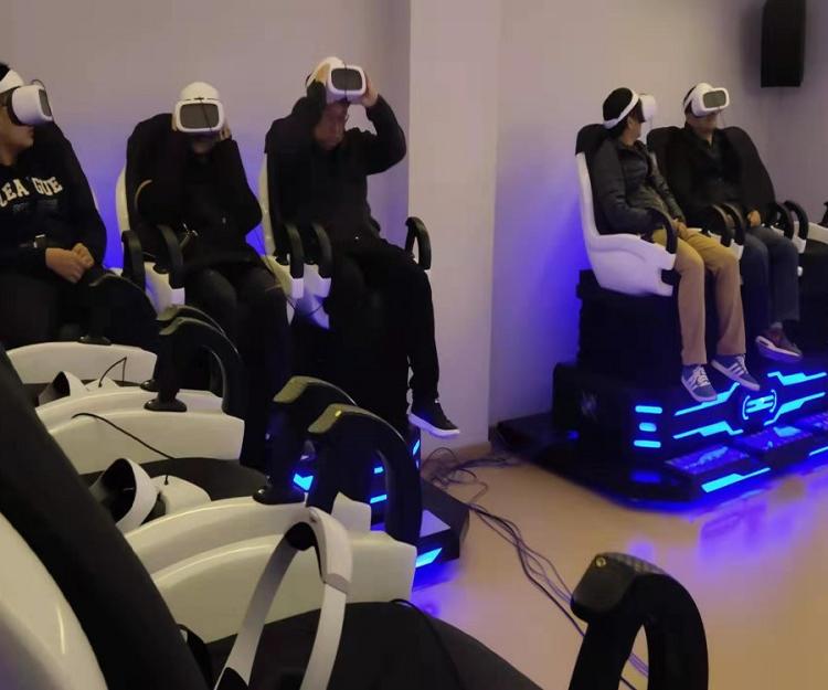 动感影院9DVR大型设备9d电影vr整馆定制vr影院设备vr多人游乐设备乐阳厂家直销