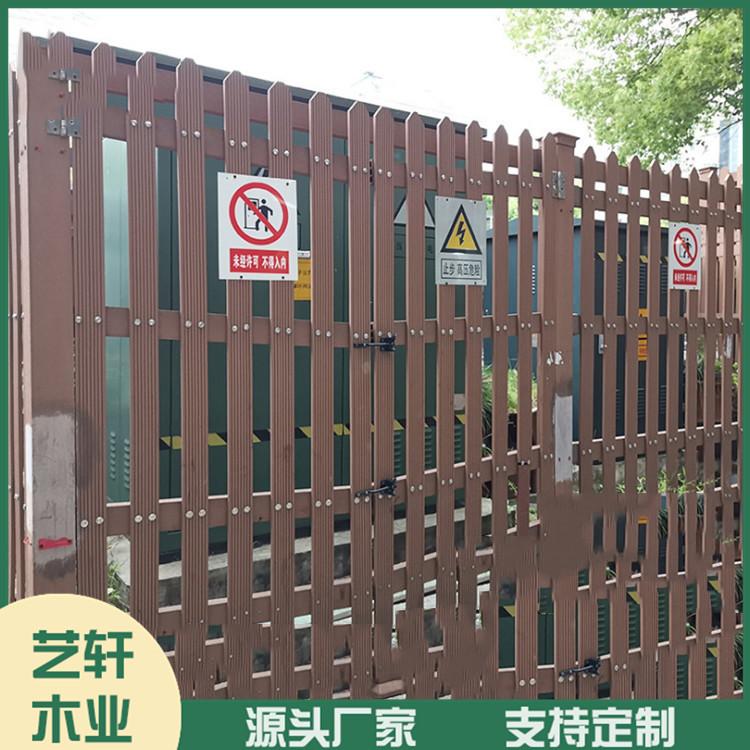 防腐木围栏厂家 防腐木小围栏 根据需求定制加工
