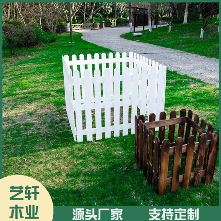 防腐木木围栏 防腐木小围栏 根据需求定制加工