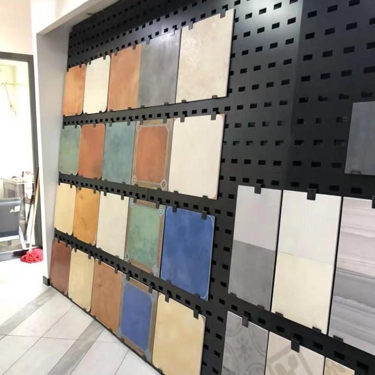 批发定制瓷砖展架 瓷砖展架洞洞板多孔板 锁墙瓷砖挂板带配套挂钩