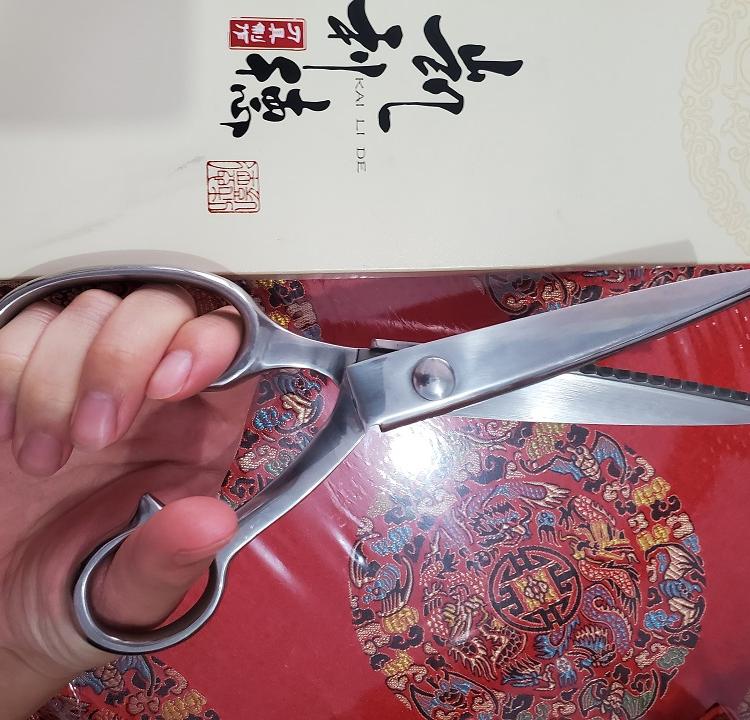 青州凯利德三角剪刀不锈钢10寸布样花边剪刀狗牙剪纸布皮革塑料照片打样家用5mm牙齿裤脚无毛边剪刀