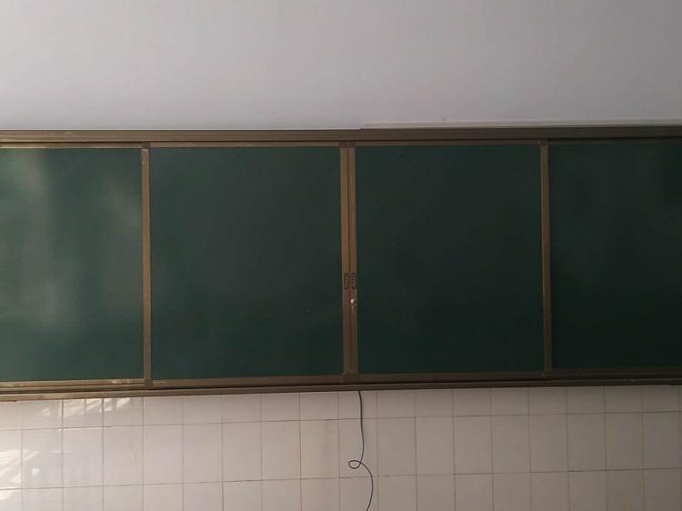 学校一体机推拉黑板批发商 山东黑板厂家