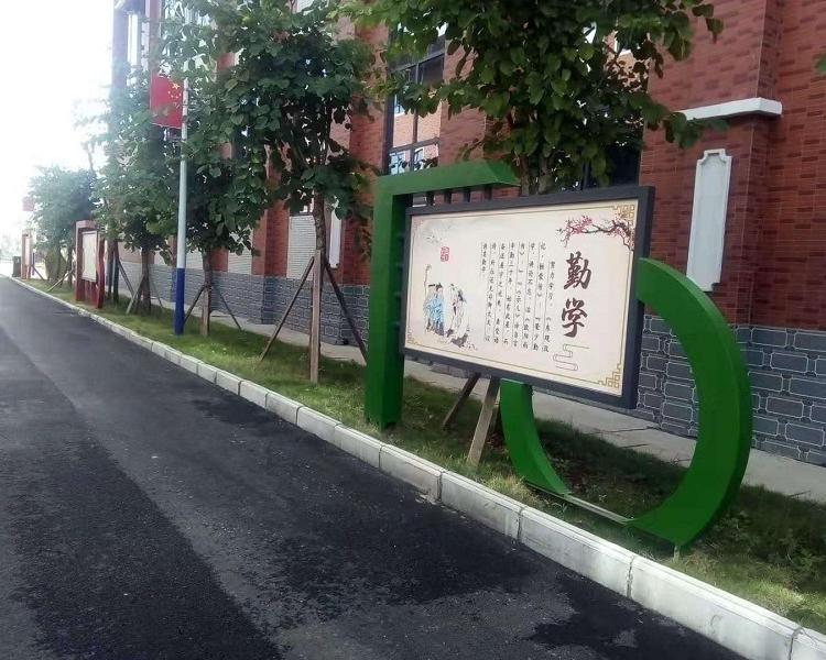 专注广告标识17年             成都设计制作标识标牌公司