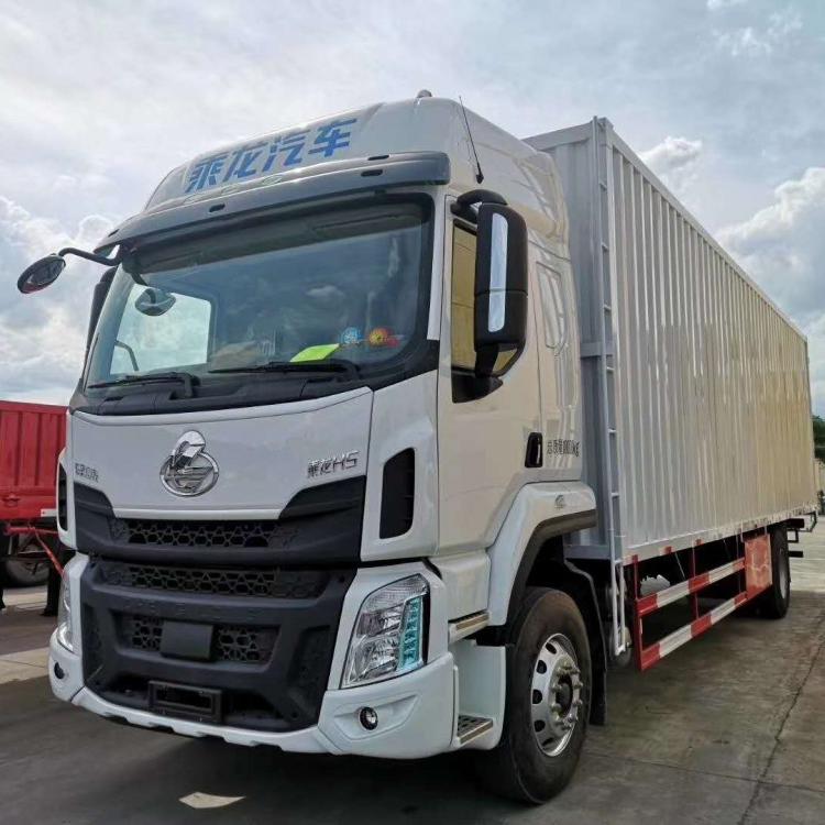 7米8厢式货车 乘龙H5单桥