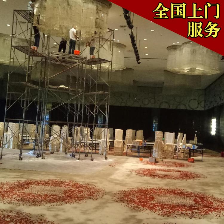 保定景观舞台大型水晶吊灯天花灯安装清洗  专业定制设计清洁大堂灯具