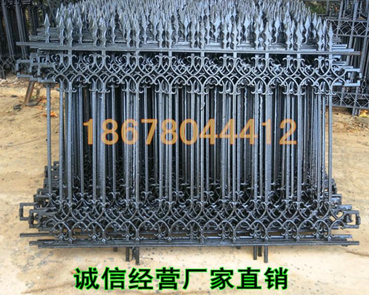 贵州生铁铸铁围墙  草地绿化玛钢围护栏  球墨铸铁围挡栅栏  铸铁组合围栏杆定制